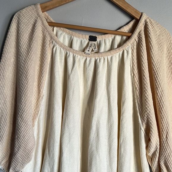 Free People puff sleeve top - Picture 3 of 9